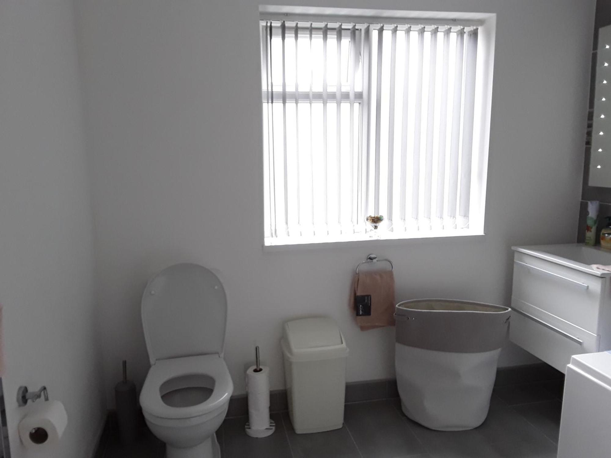 Hams Rest Place - Strictly Only One Guest Allowed In One Room A Second Accompanying Person Will Not Be Allowed Into The Property Birmingham Extérieur photo